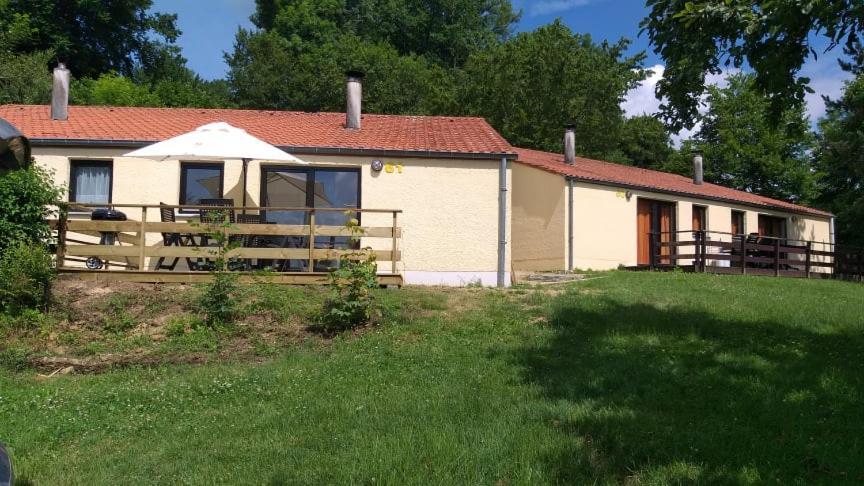 Bungalows Du Lac De Rabais 비르통 외부 사진