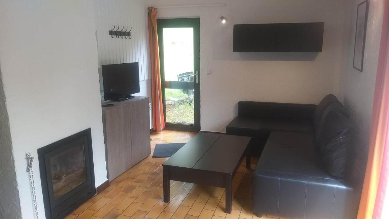 Bungalows Du Lac De Rabais 비르통 외부 사진