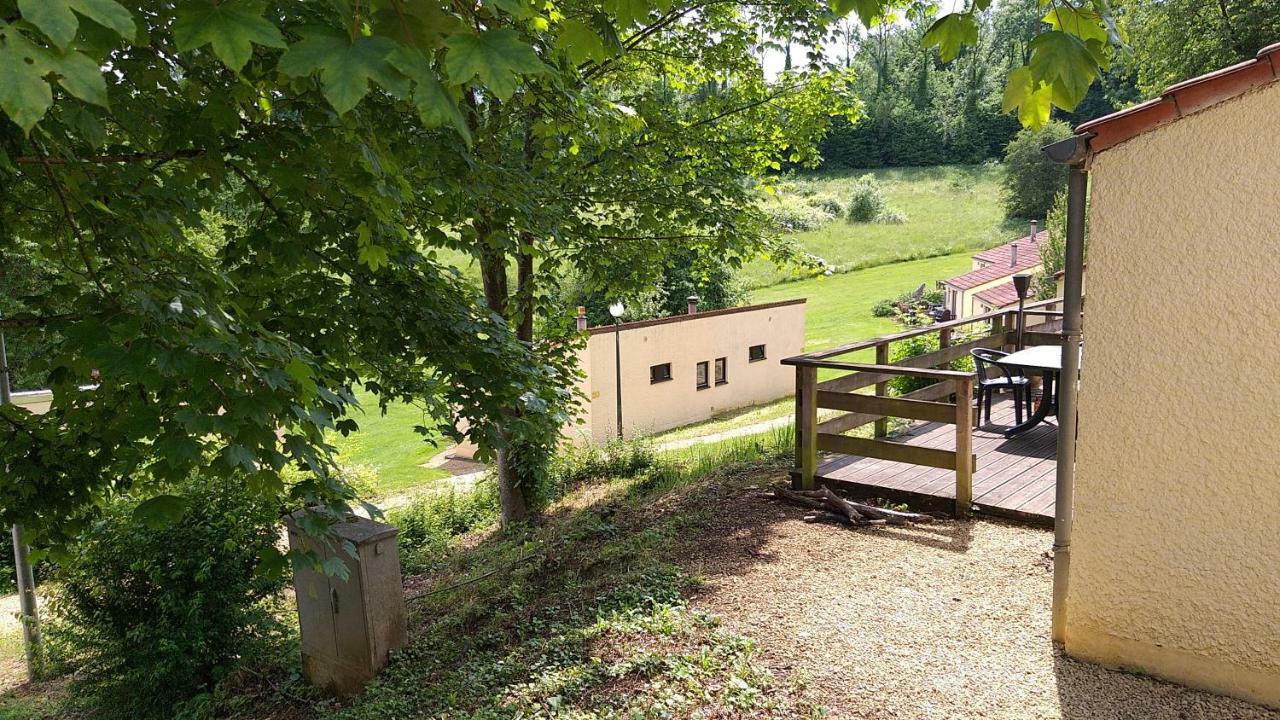 Bungalows Du Lac De Rabais 비르통 외부 사진